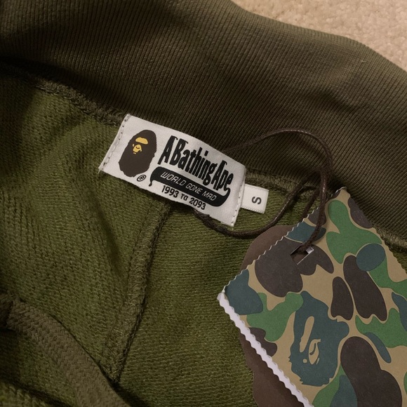 SOLD - Bape OG Green Camo / Sweatpants Size Small - Picture 3 of 6